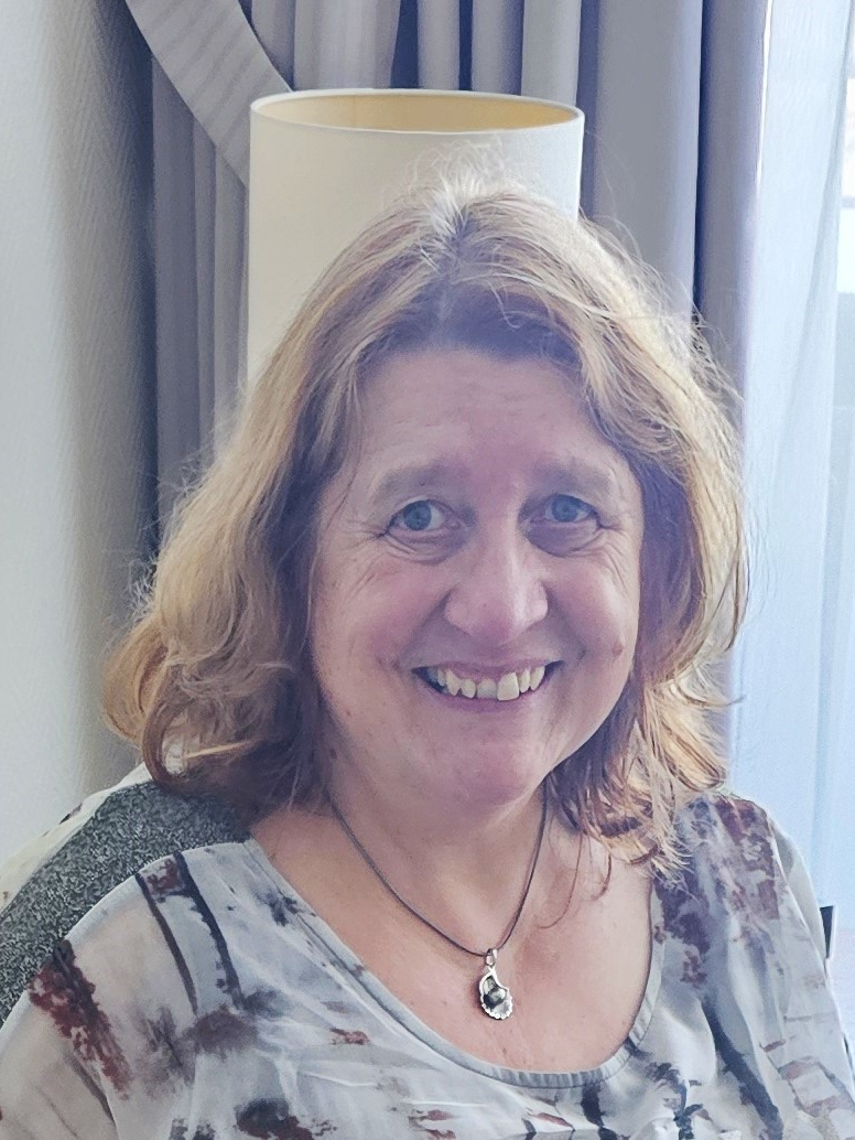 Andrea Helmecke